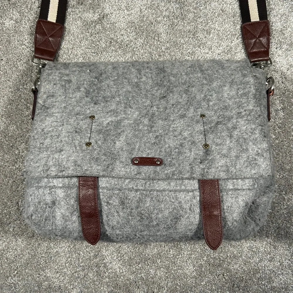 Rare Vintage Ducti Grey Wool Felt Messenger Bag Brown Leather Trim Striped Strap